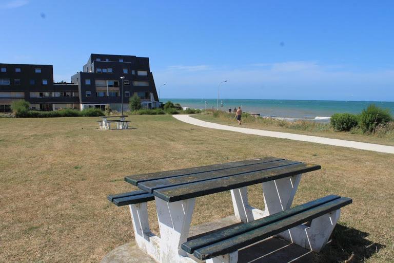 Beau Front De Mer Cosy Acces Direct Plage St Aubin Sur Mer Bernieres-sur-Mer Ngoại thất bức ảnh